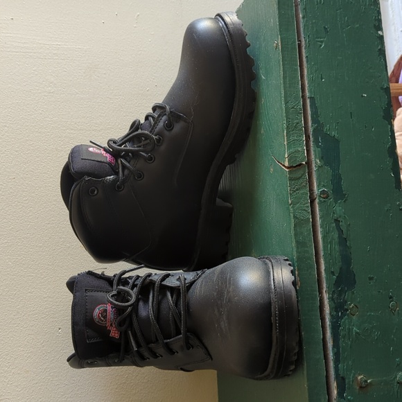 Brahma Other - Brahma steel toe black boots